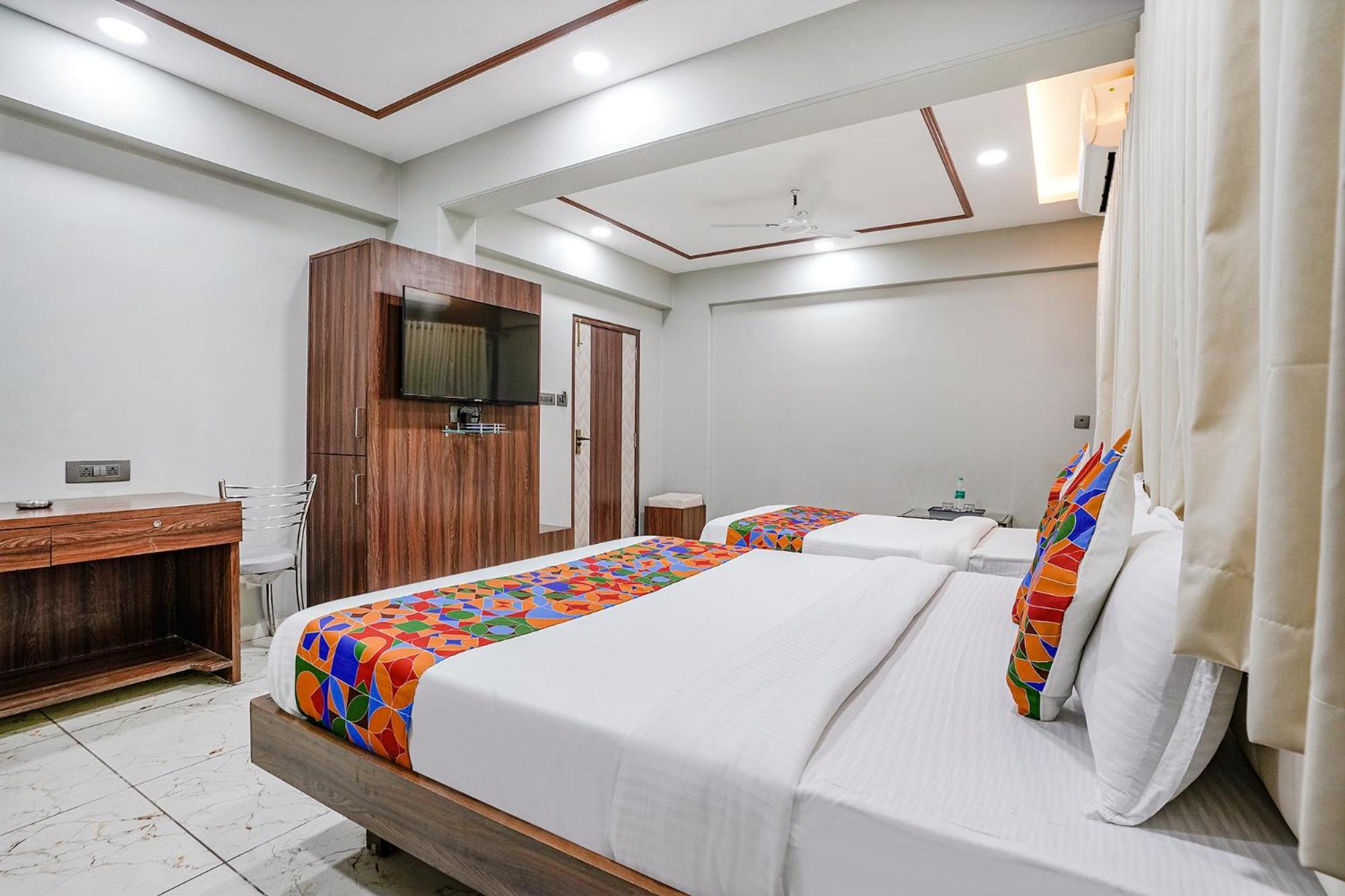 Fabhotel Grand Inn II Navi Mumbai Exteriör bild
